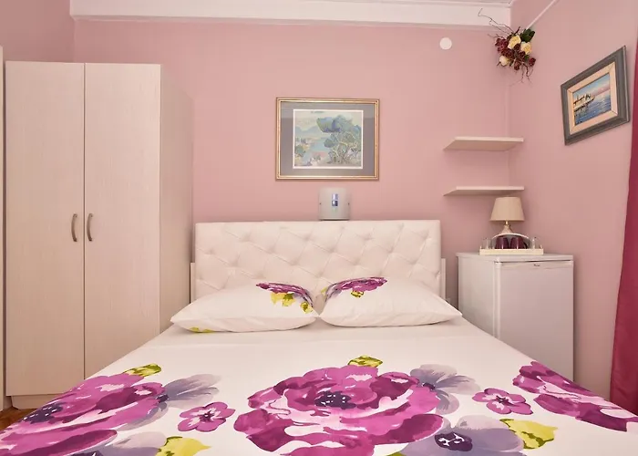 Gæstehus Pink 4 Makarska